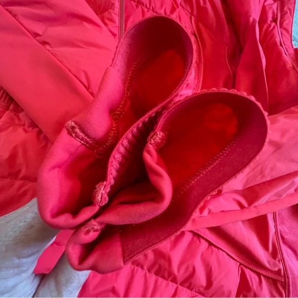 NWT lululemon down for it all jacket 8 red - Picture 6 of 16